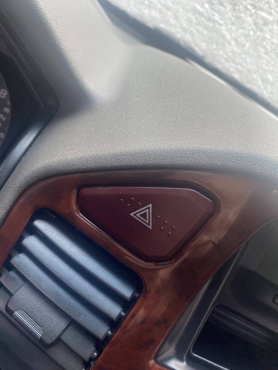 Підсвічування аварійки Паджеро 3 1