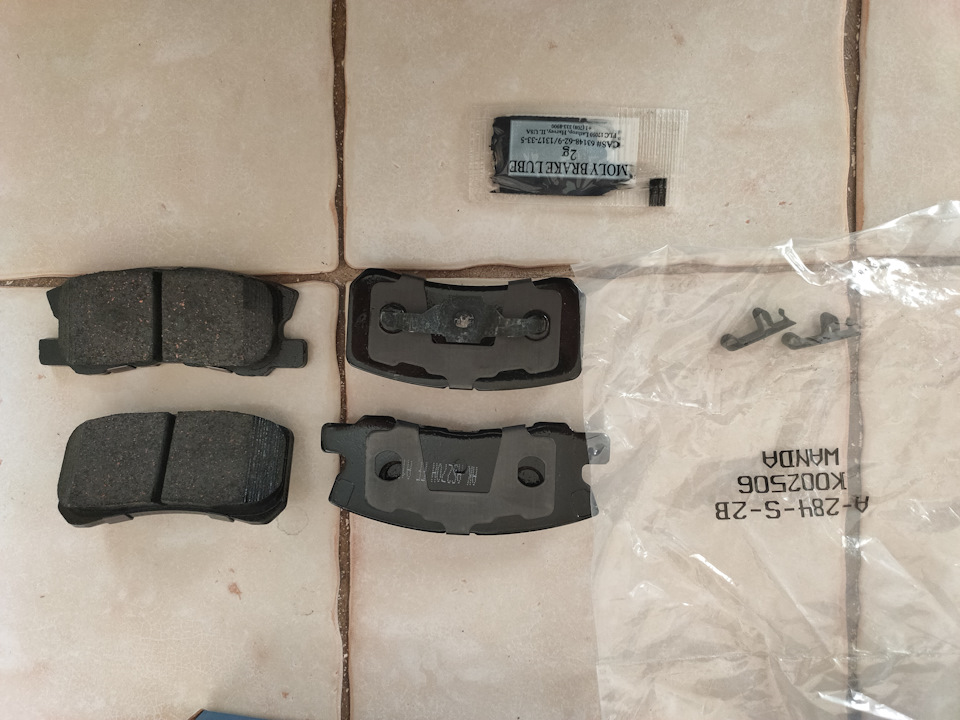 Заміна колодок Akebono кераміка - сервіс супортів 3