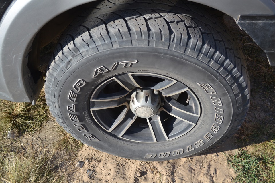 Продам диски r16 з гумою 33 1