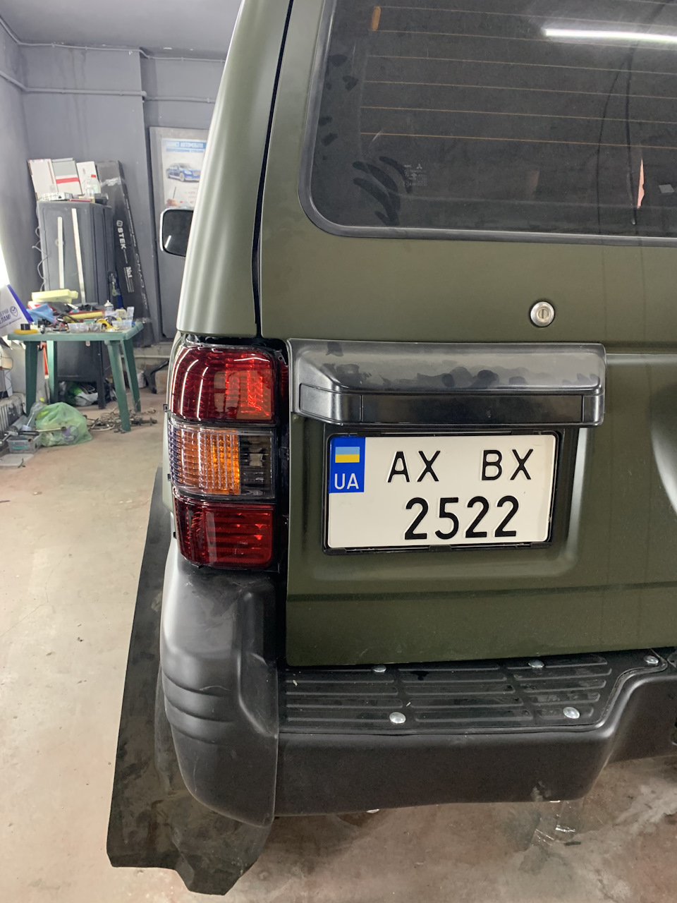Задні ліхтарі 1