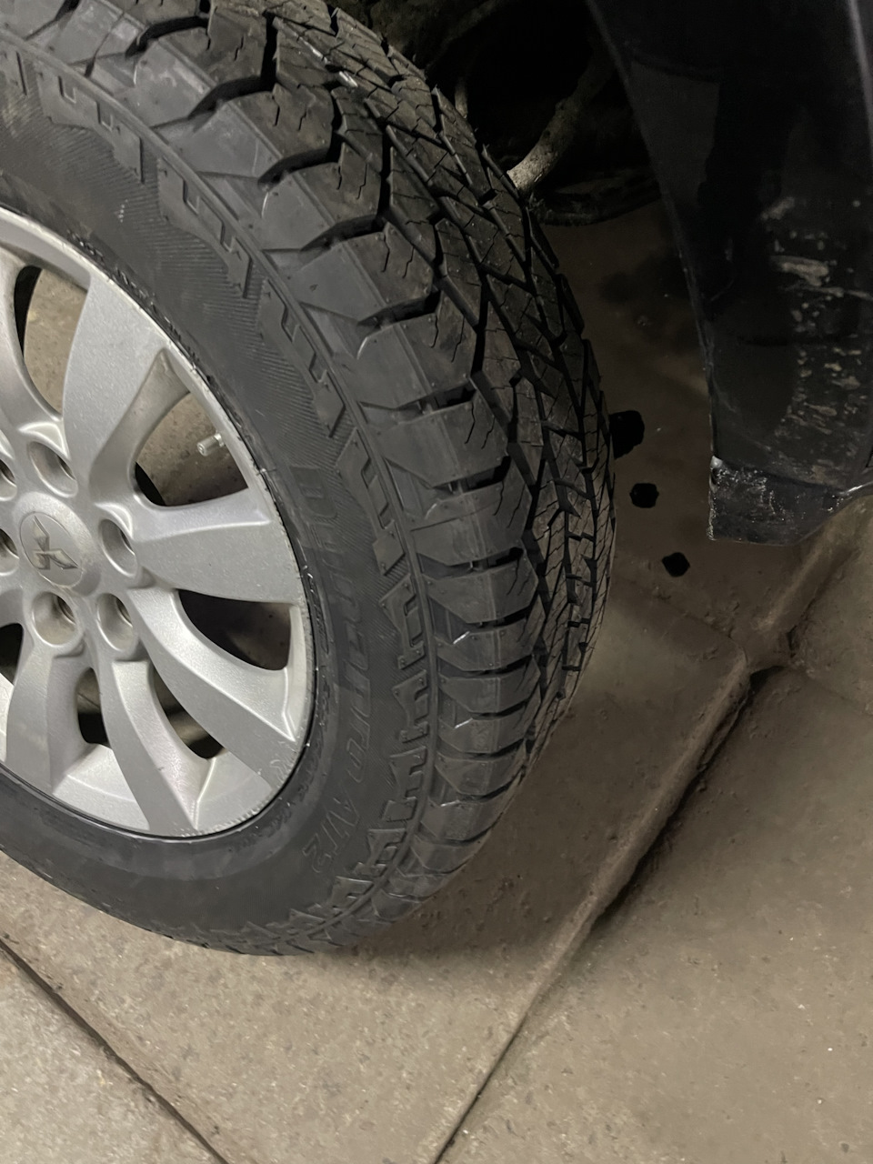 Hankook Dynapro AT2 RF11 265x60R18 4