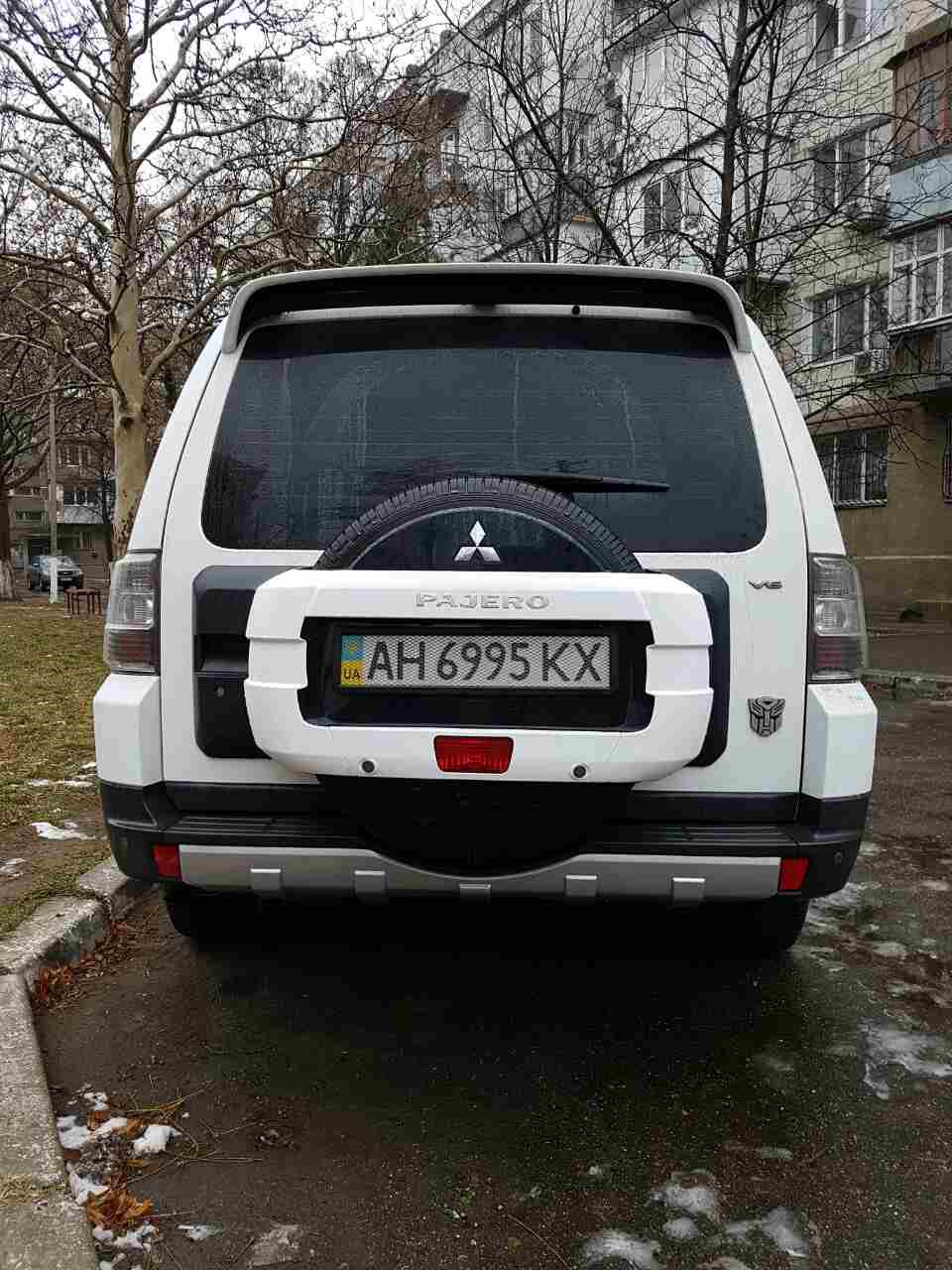І так Як Чорний Автобот Iron Hide став Пандою))) 1
