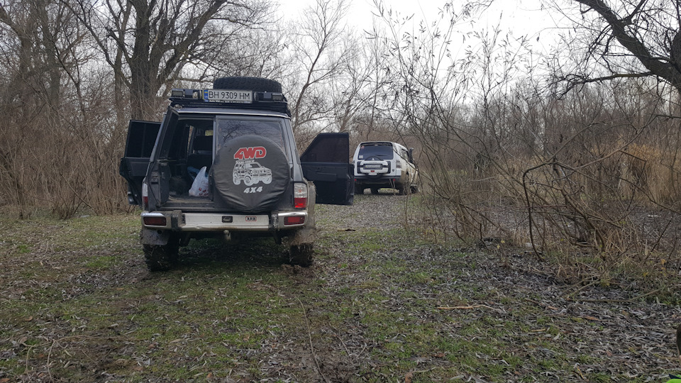 Nissan Patrol & Mitsubishi Pajero - Міні покотушка За грибами в Кілію 5