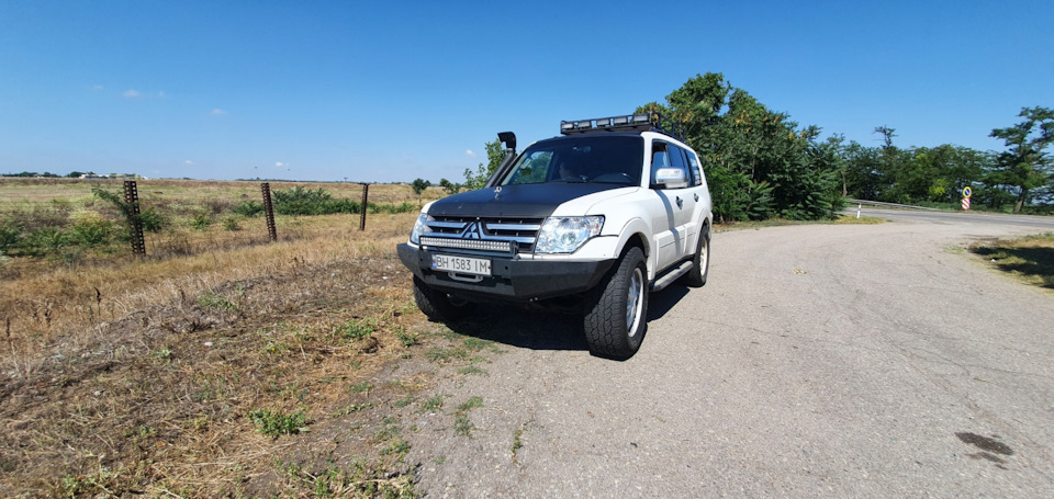Ніштяк для Бортового Комп'ютера Mitsubishi Pajero 4th. 1