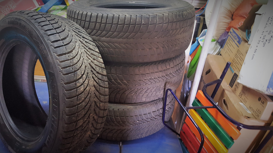 Продам комплект зимових шин Michelin 265/60 R18 114H 1