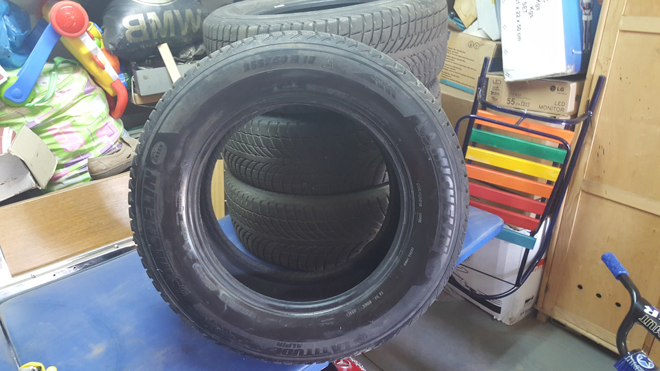 Продам комплект зимових шин Michelin 265/60 R18 114H 2