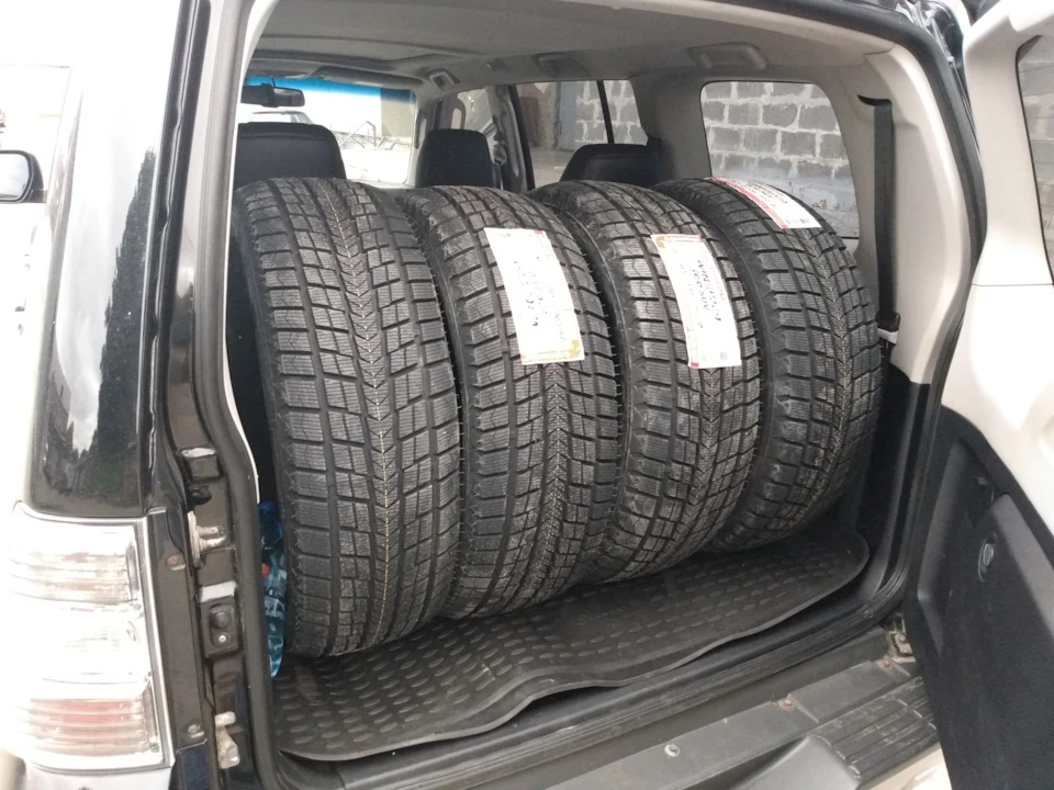 Час купувати зиму. Roadstone Winguard Ice SUV 265/65 17