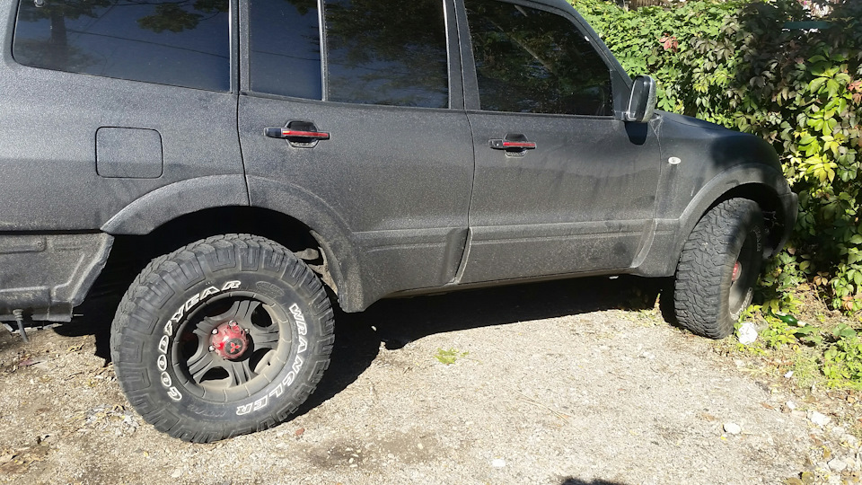 Встановлення пружин із ліфтом замість пневми на pajero 3 1