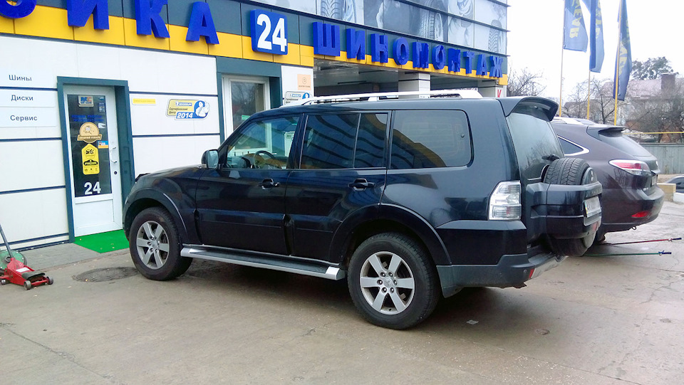 Зимова гума Nexen Winguard Ice SUV 265/60 R18 110Q для Паджеро. 4