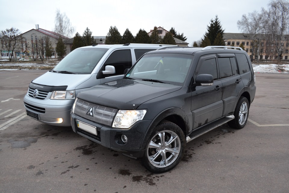 Mitsubishi Pajero Wagon \ Volkswagen Transporter 2