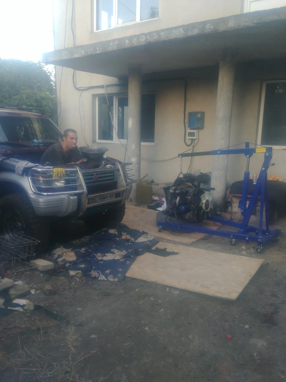 Ліпнуло коліно