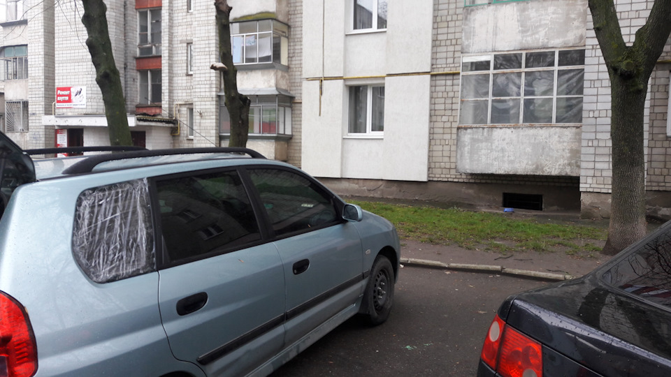 Розбили заднє глухе скло 2