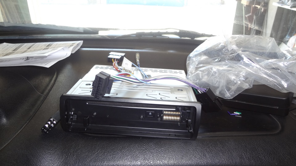 Заміна штатного ГУ на Sony CDX-GT660UE 3