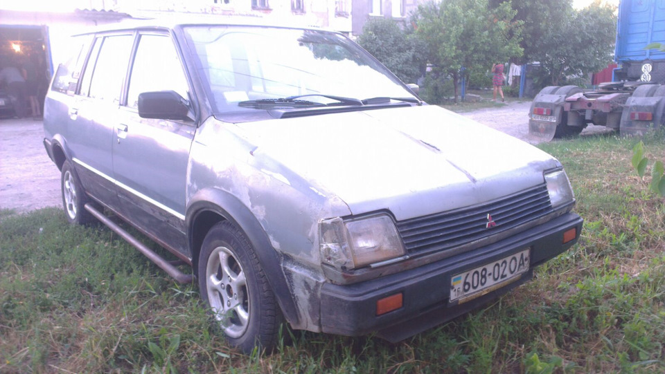 ось такий був мій митсик коли потрапив до мене. і таким став. 1