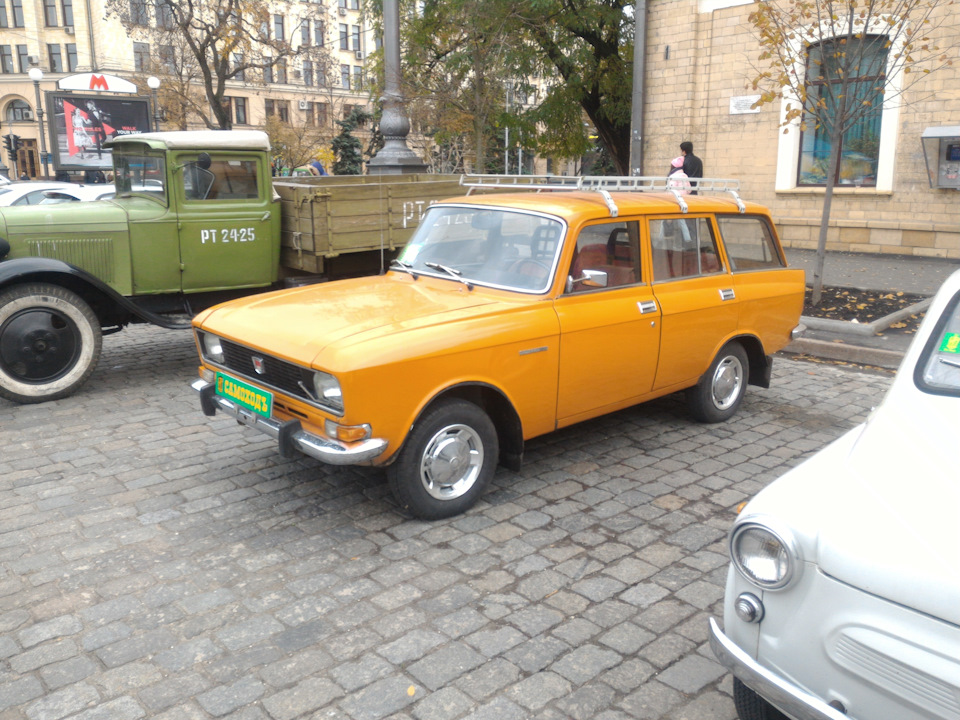 виставка до дня автомобіліста 1