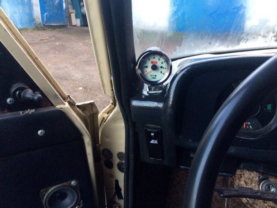 Тахометр AutoGauge 3