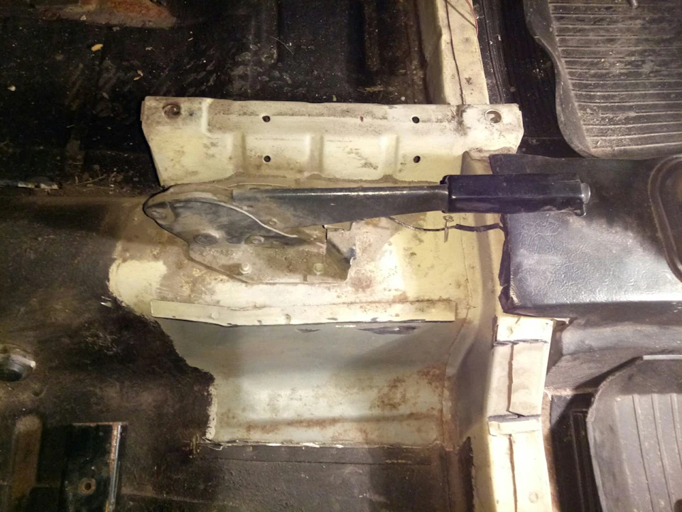 Установка Recaro