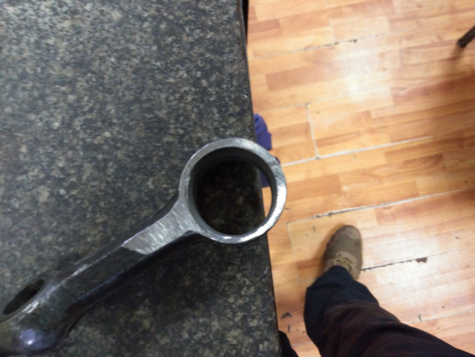 Рулева трапеція, середня тяга під волгопальці . 4
