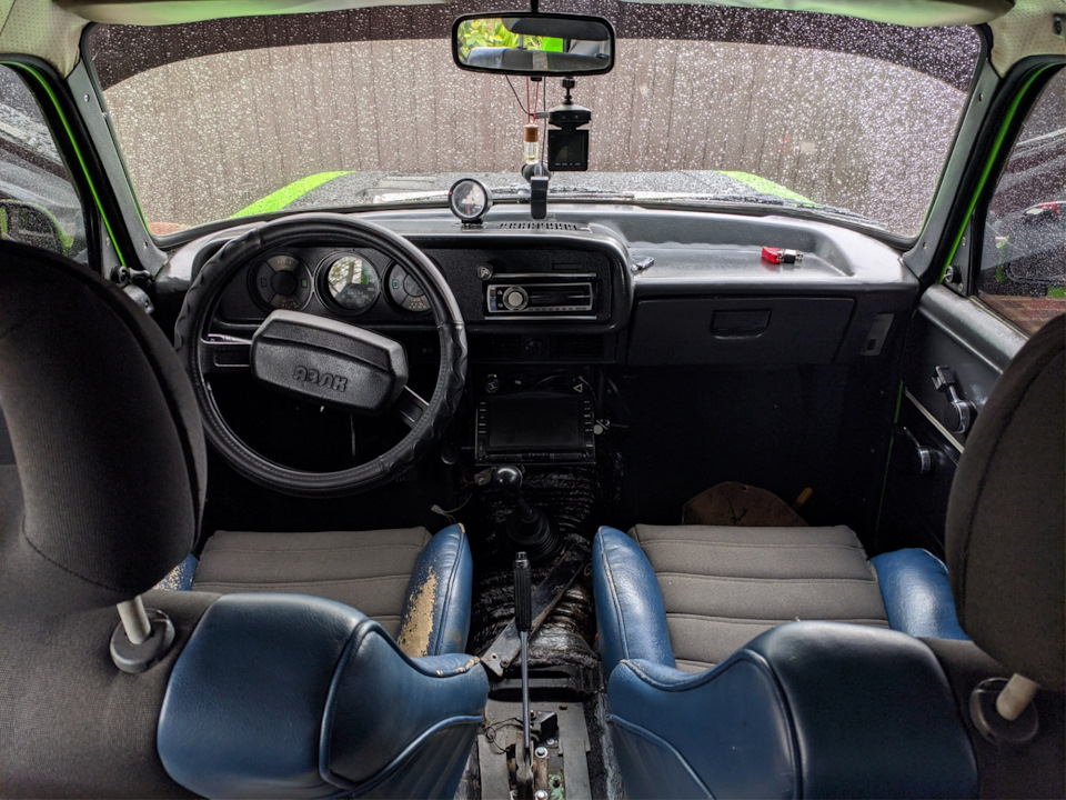 Кресла Recaro 1