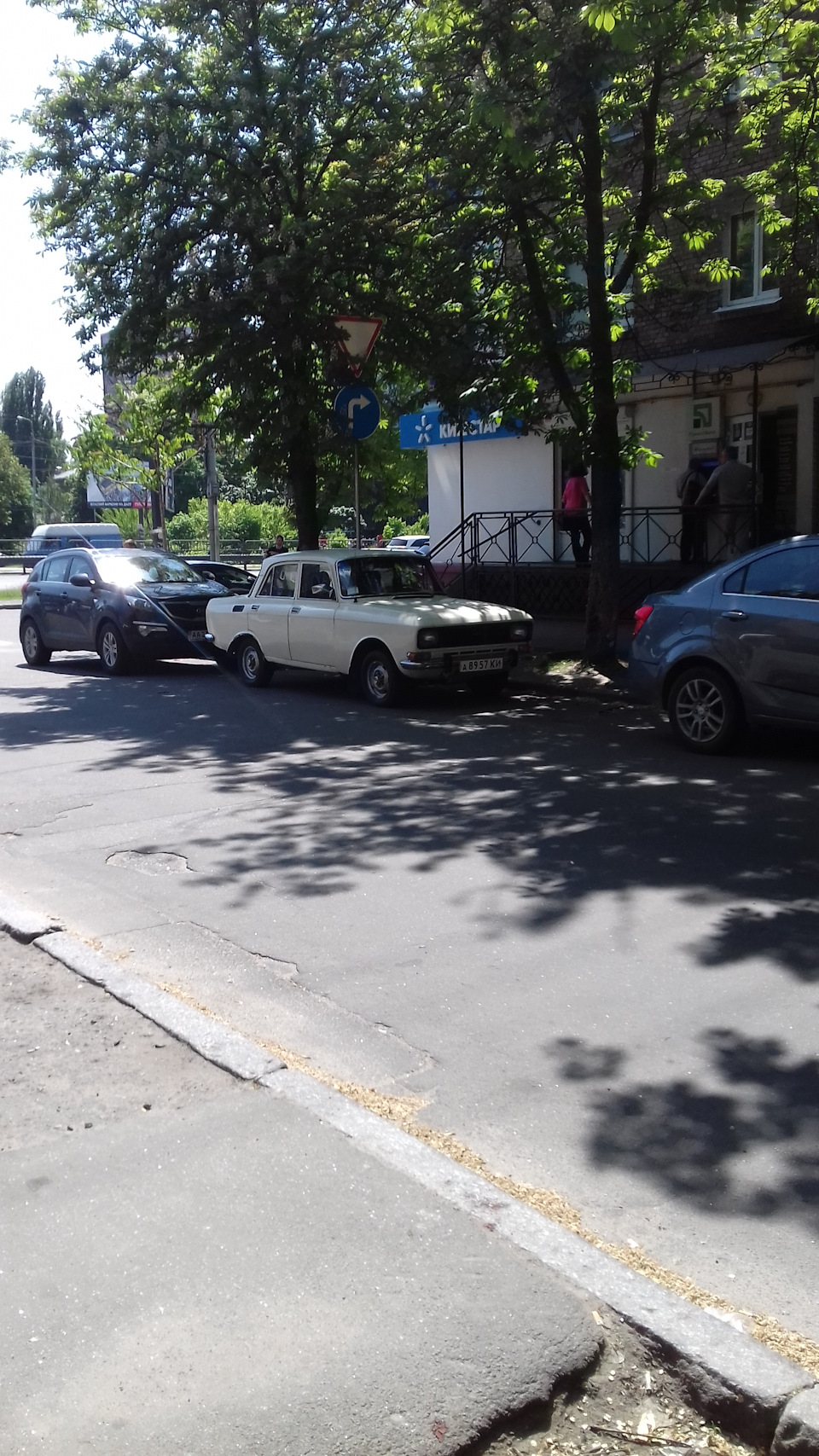 №111 Чистка карбюратора та заміна паливного насоса 3