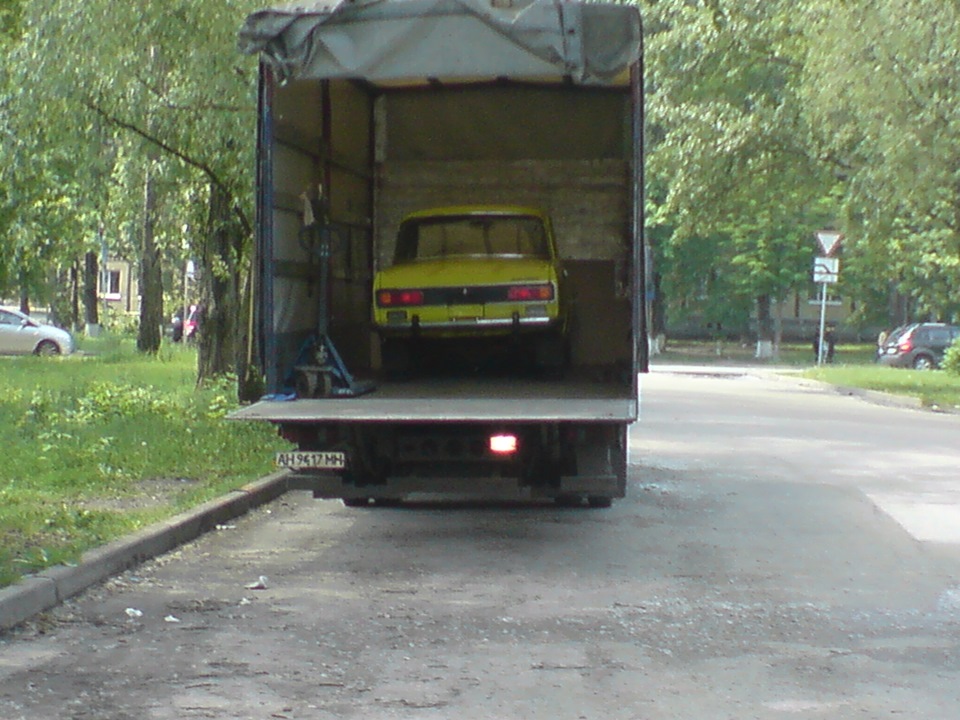 вперше побачив авто в живу та перевезення авто у вантажівці 1