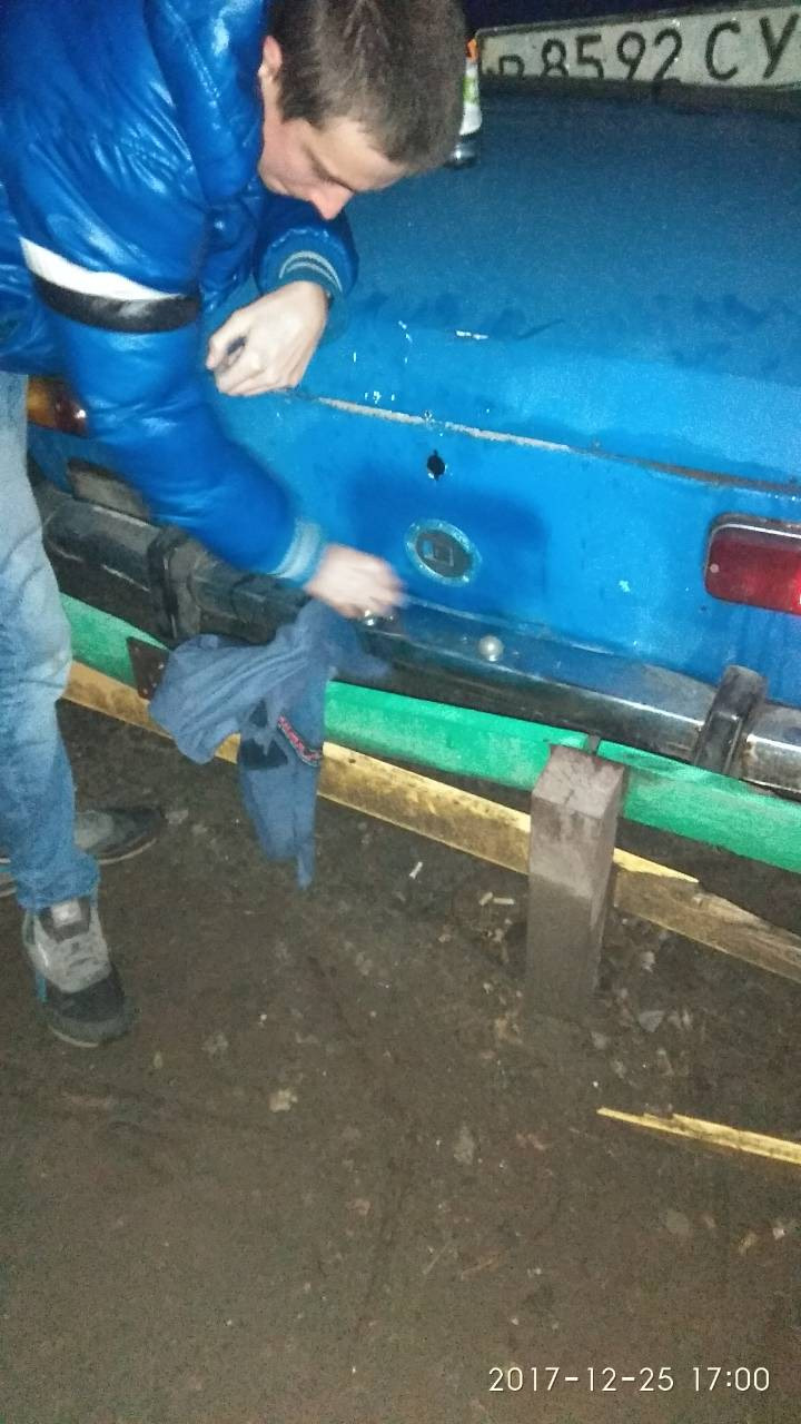 Як я відмивав хром запчастини від балончика 3