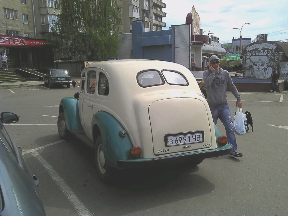 Потрапляють 2 4