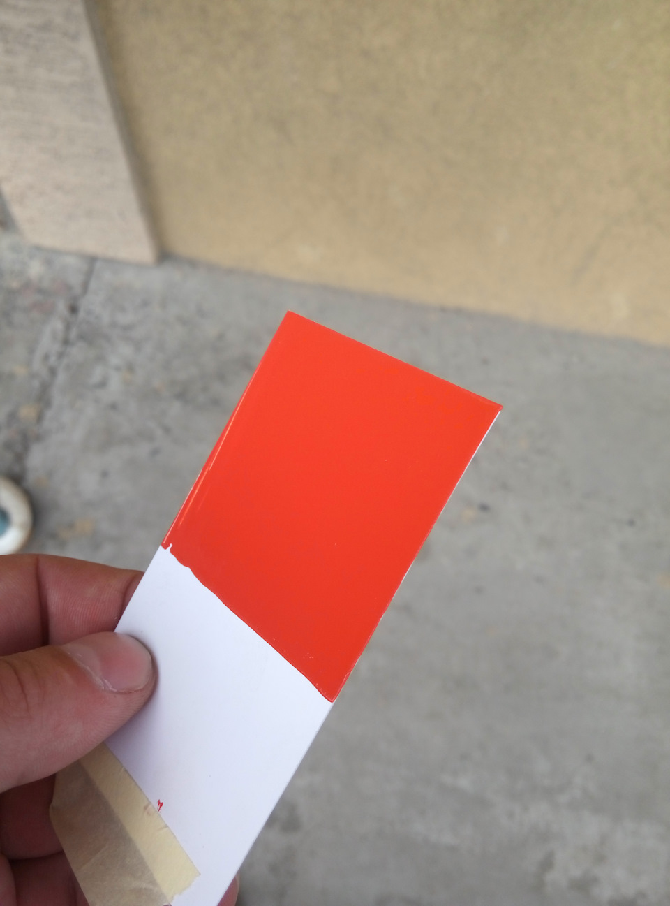 Red or Orange? The choice of paint. Червона чи помаранчева? Вибір фарби. 2