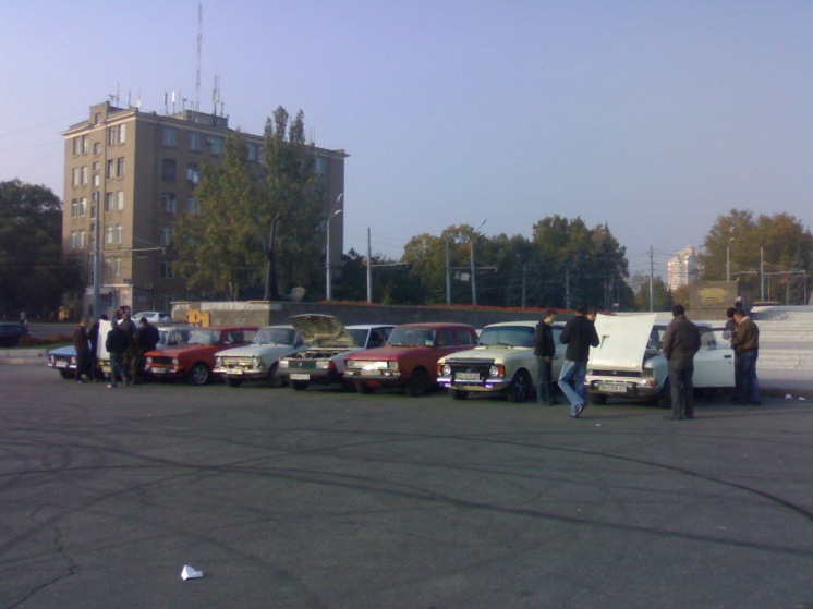 Зустріч автоклубу Москвичеманія 1