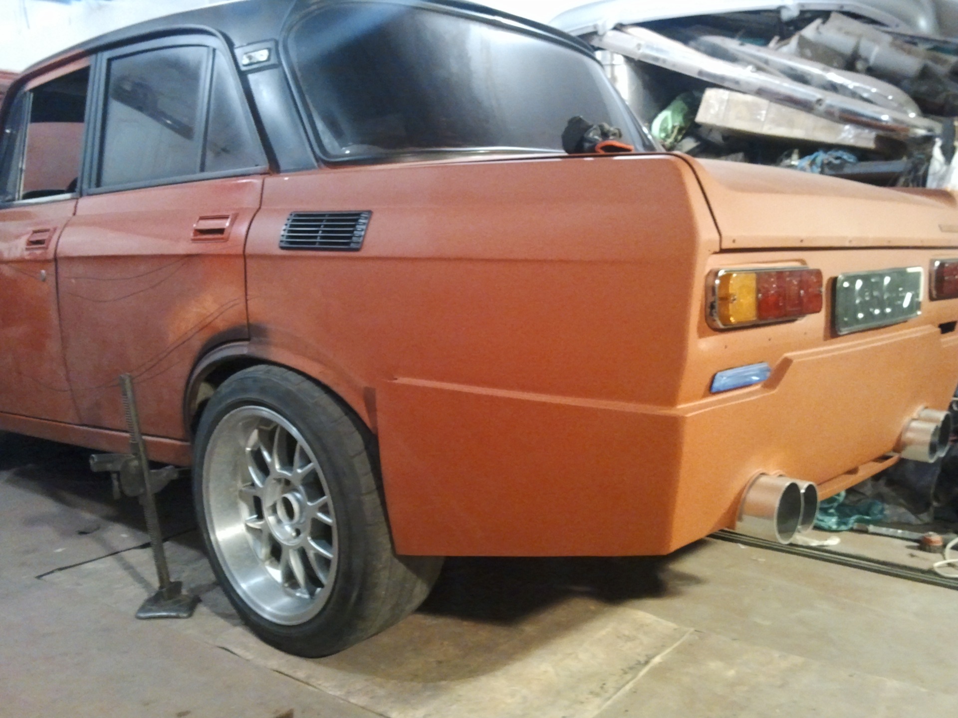 R-17 BMW 1