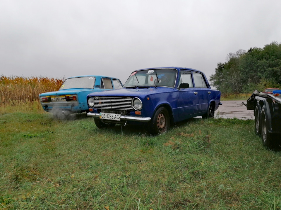 DRAG RACING MOSKVICH vs VAZ 3