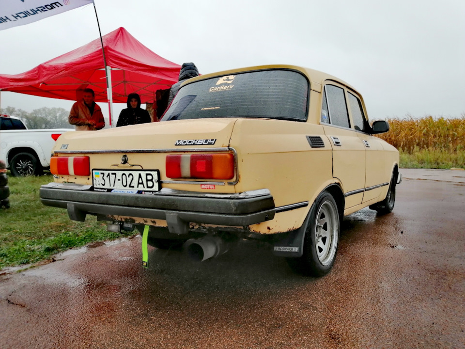 DRAG RACING MOSKVICH vs VAZ 1