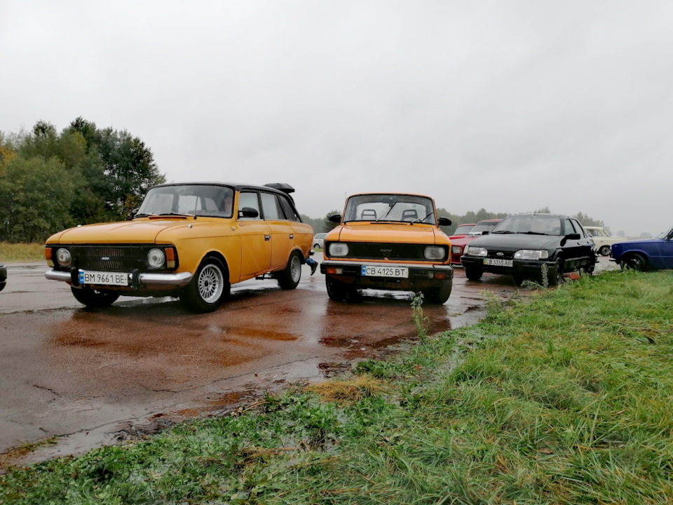 DRAG RACING MOSKVICH vs VAZ 4