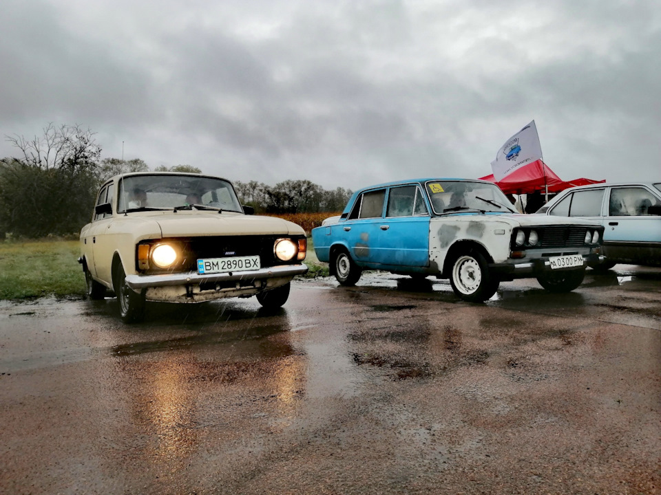 DRAG RACING MOSKVICH vs VAZ 5