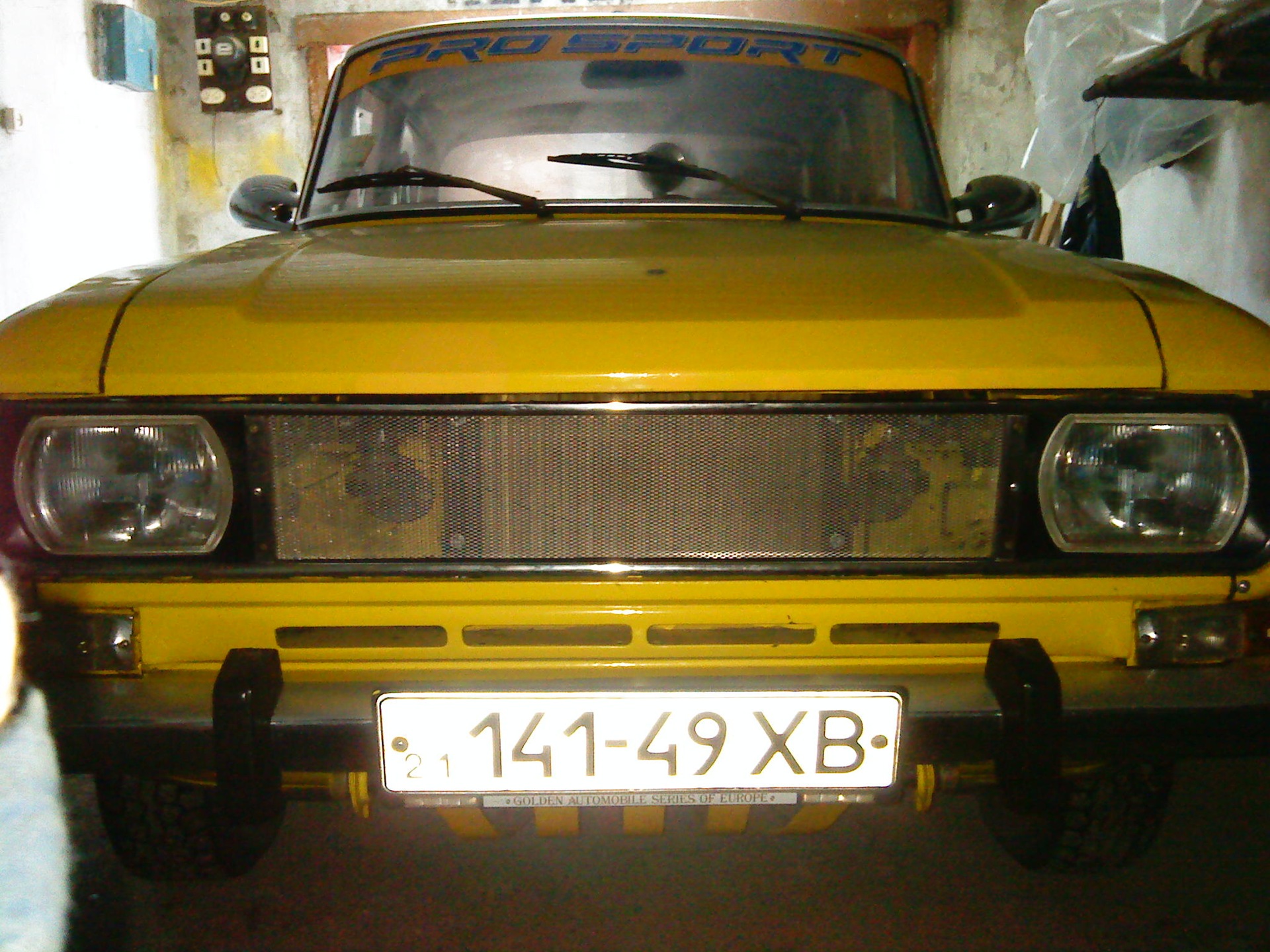Грати радіатора 1