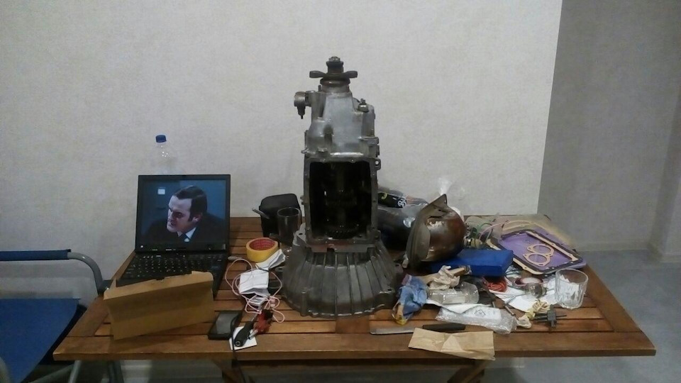 пристрасті по герметосику або маслу бій. 1