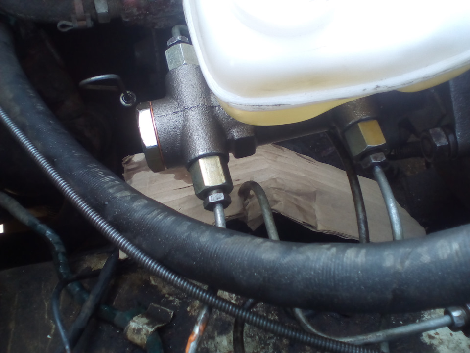 Головний гальмівний та робочий зчеплення 2