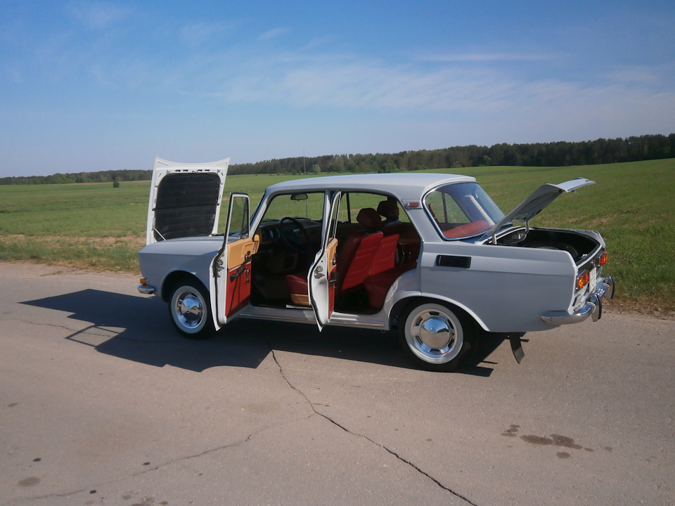 фото салону автомобіля 1