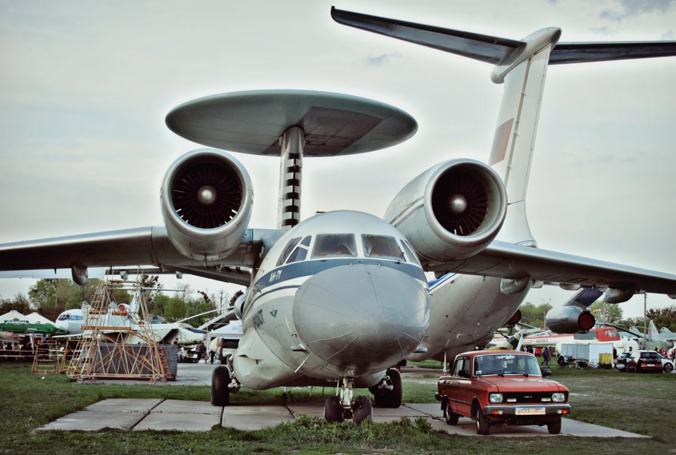 №18. Old Car Land 2016 1
