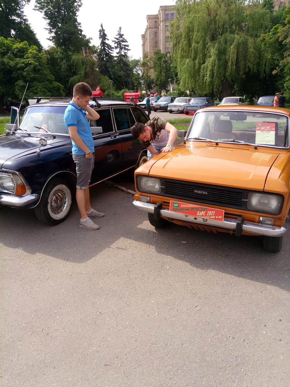 Взяли участь в авторетрозльоті ХаРС-2017 3