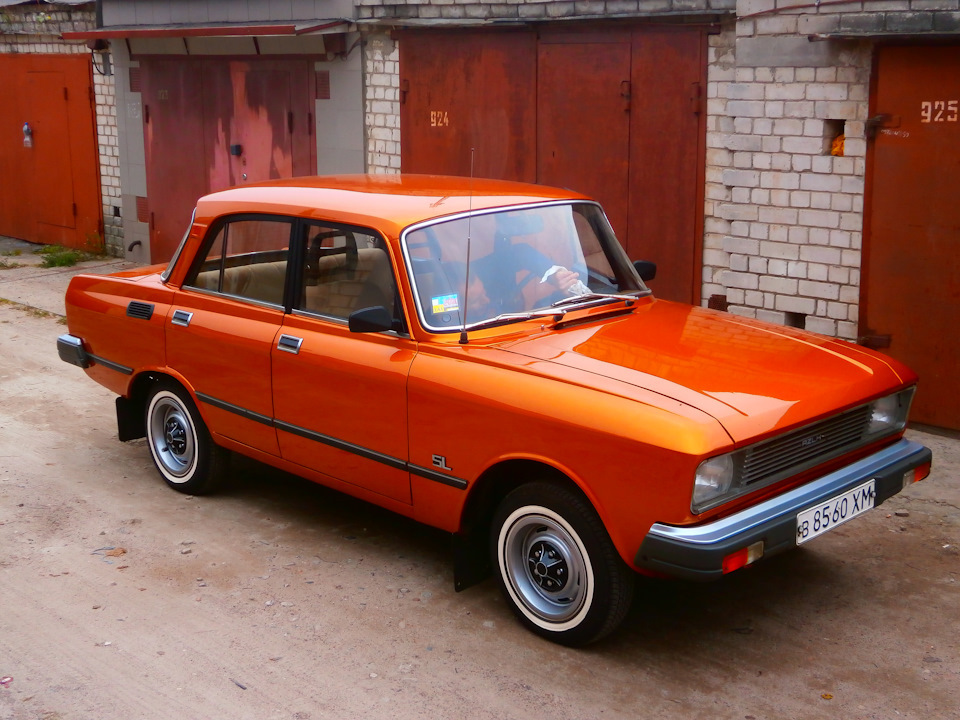 фото авто в гаражі 1