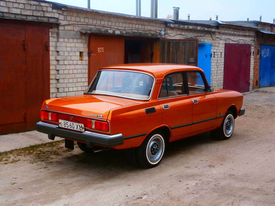 фото авто в гаражі 3
