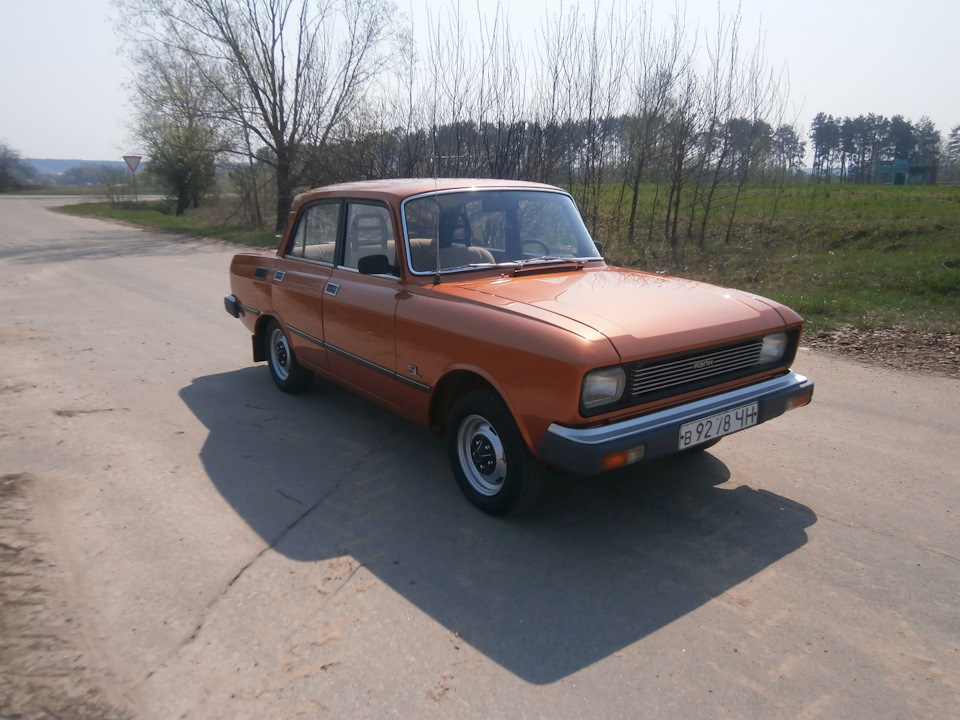 Фотографії автомобіля на природі 4