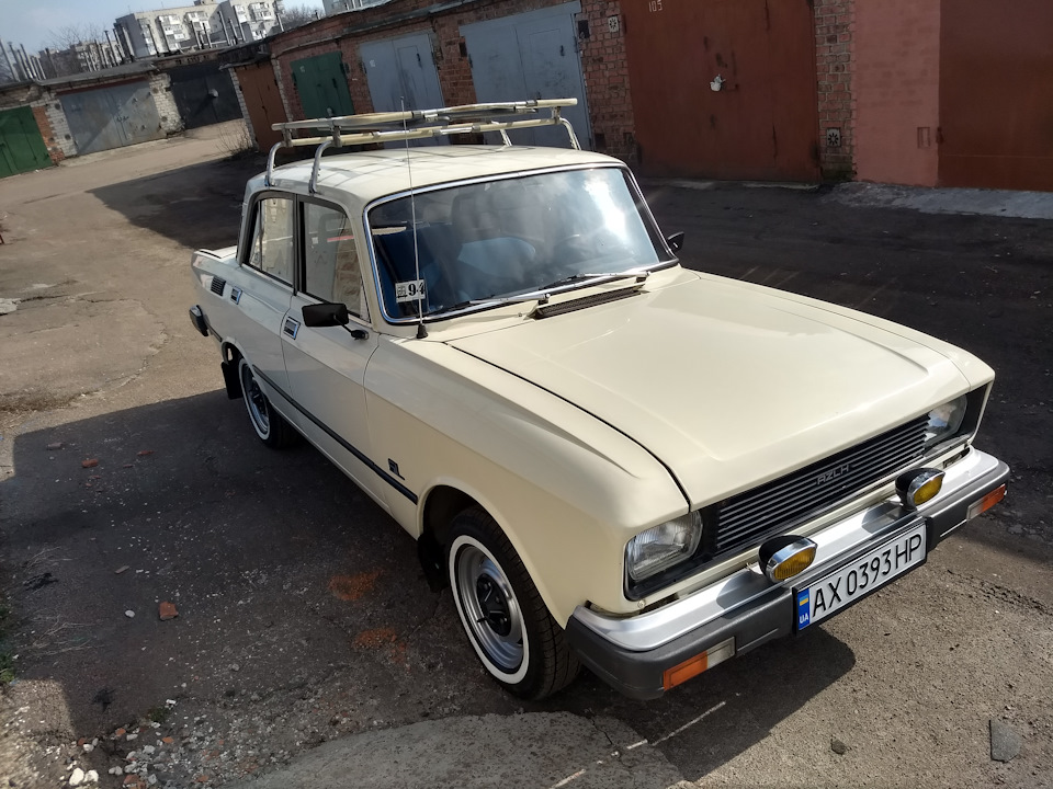 У всій красі АЗЛК 2140 Люкс 4