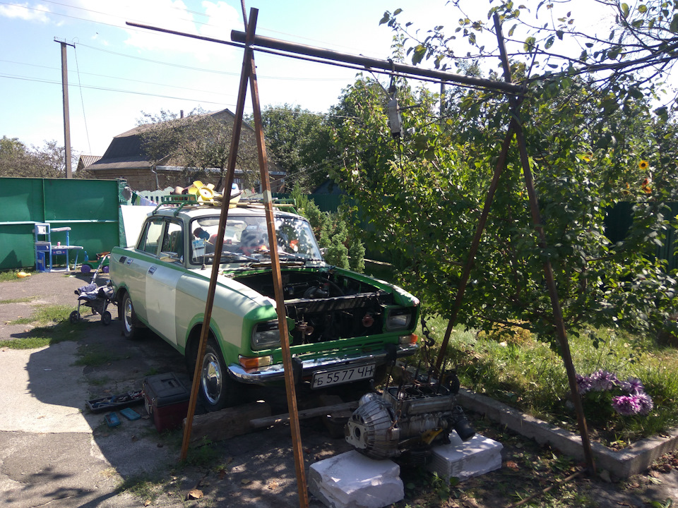 Підйомник для двигуна. 1
