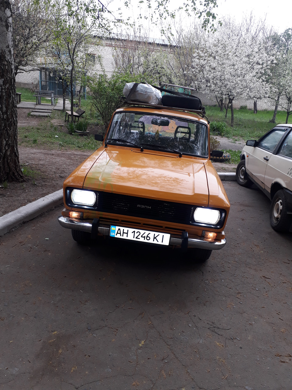 Поїздка на Великдень 1