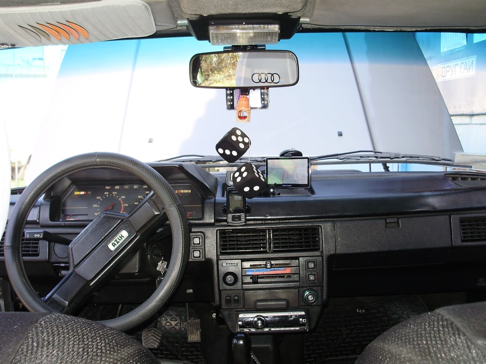 Заряджання GPS навігатора від бортової мережі 3