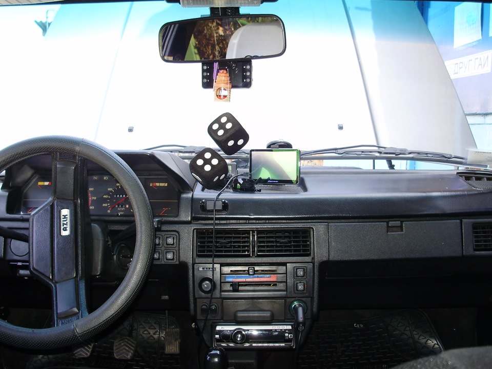 Заряджання GPS навігатора від бортової мережі 4