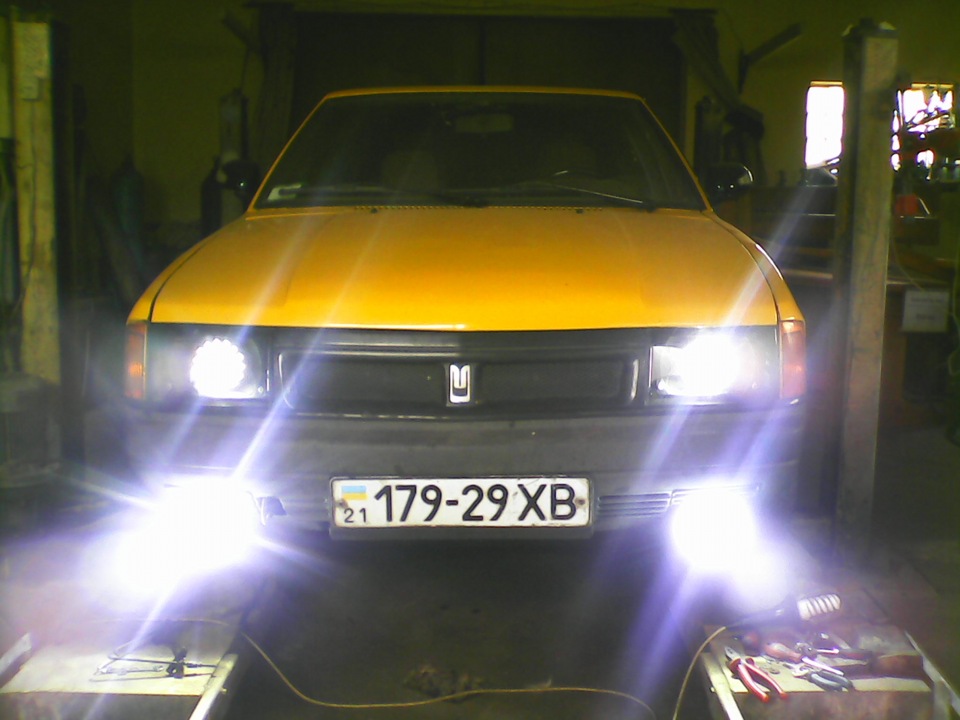Встановлення лінз ближнього світла 4