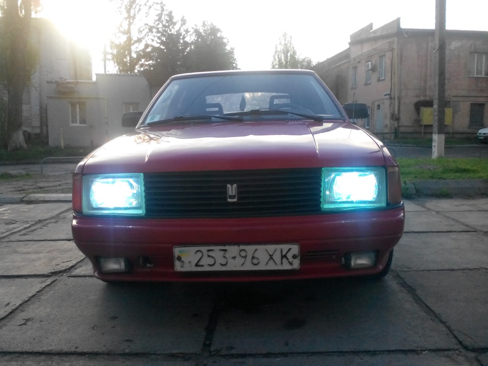 Bi Xenon 4